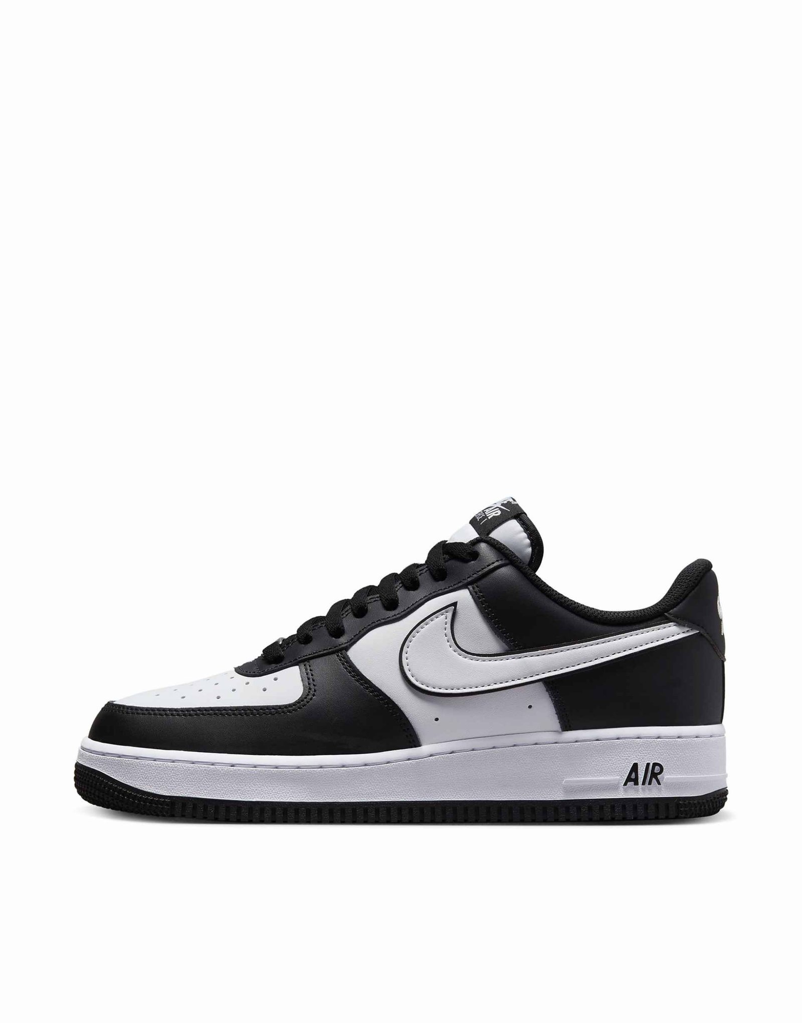 img_7367-2 Nike Air Force 1'07 sneakers in black and white - Figura 1