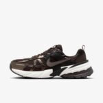 Nike V2K Run sneakers in brown