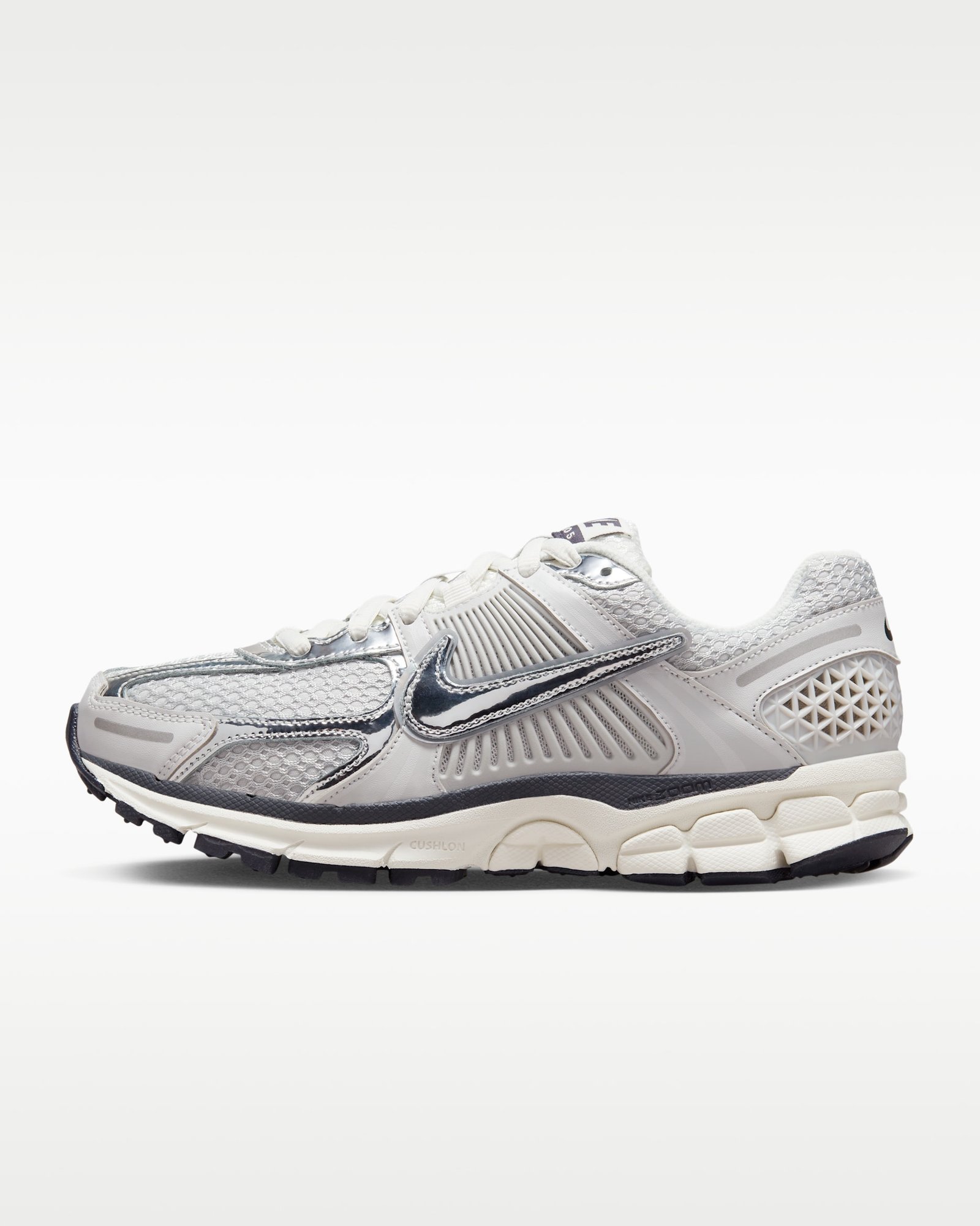 img_3825 Nike Zoom Vomero 5 - Figura 1