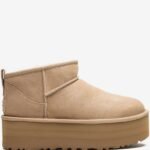 UGG
Classic Ultra Mini Platform boots
