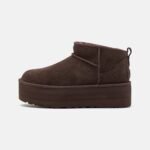 UGG
CLASSIC ULTRA MINI PLATFORM - Ankle boots - burnt cedar