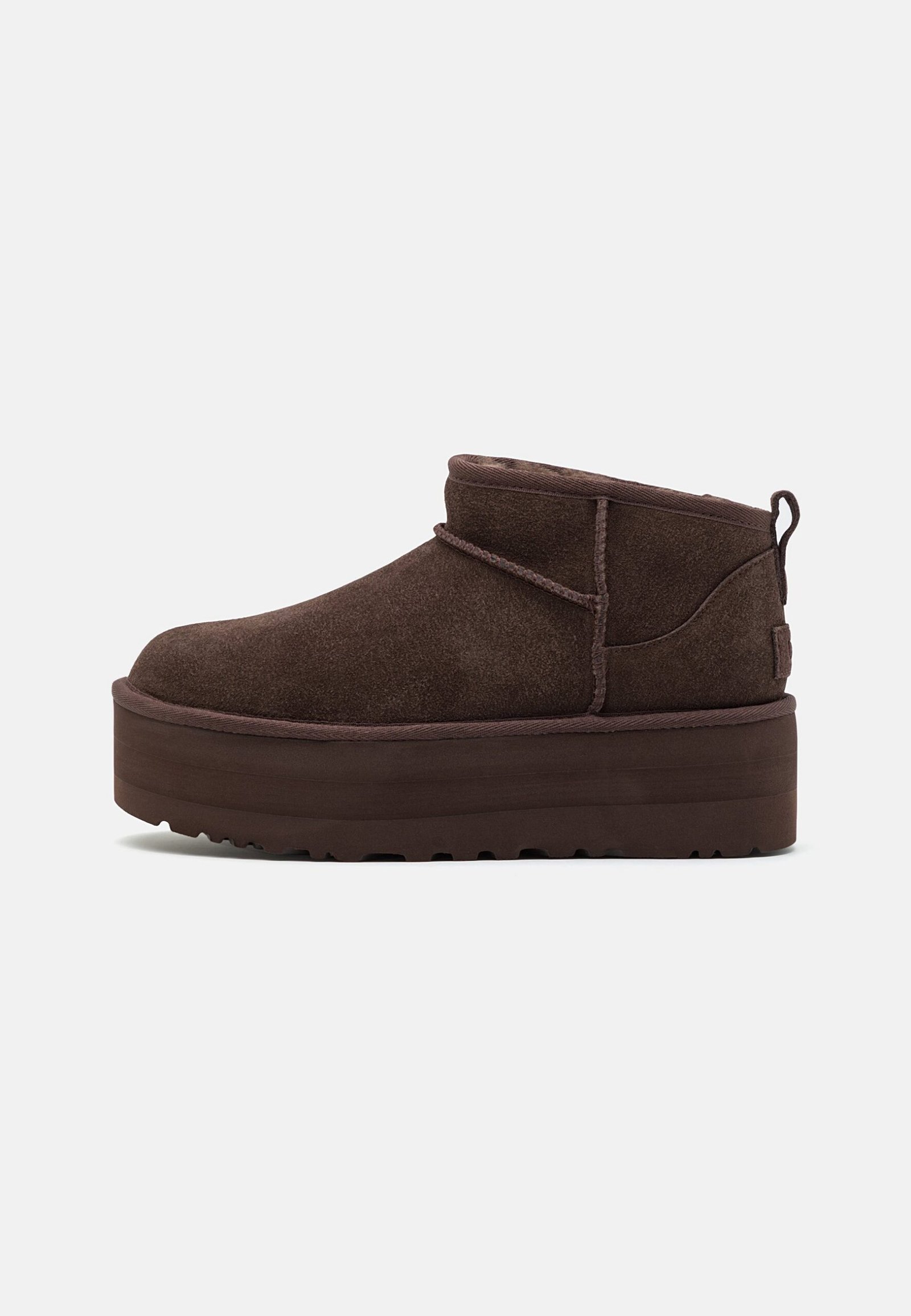img_4217 UGG
CLASSIC ULTRA MINI PLATFORM - Ankle boots - burnt cedar - Figura 1