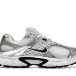 NIKE V5 RNR SHOE - WOMEN'S